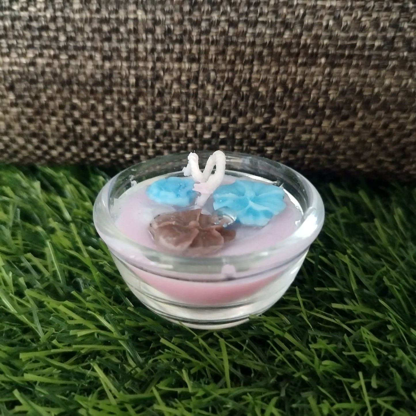 Light pink soy candle