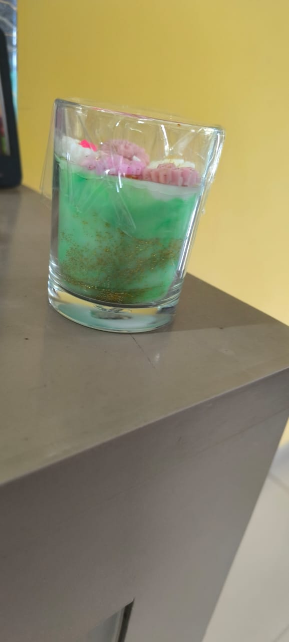 Waves short candle